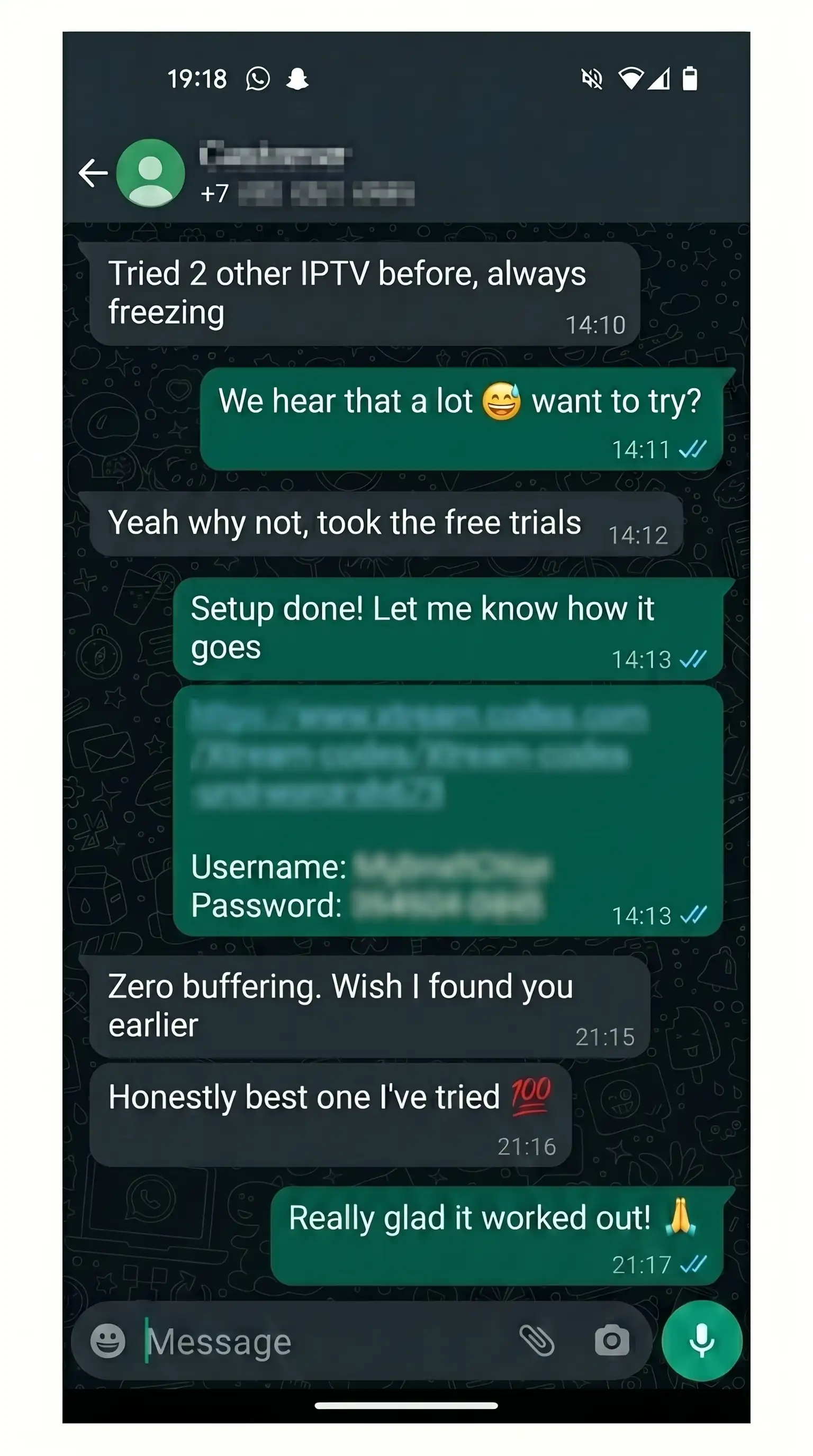 WhatsApp chat with a Vivimate IPTV customer who switched from two other providers that kept freezing and now has zero buffering